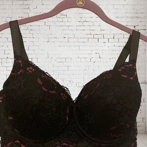 Chic Black Lace Bra with Pink Accents